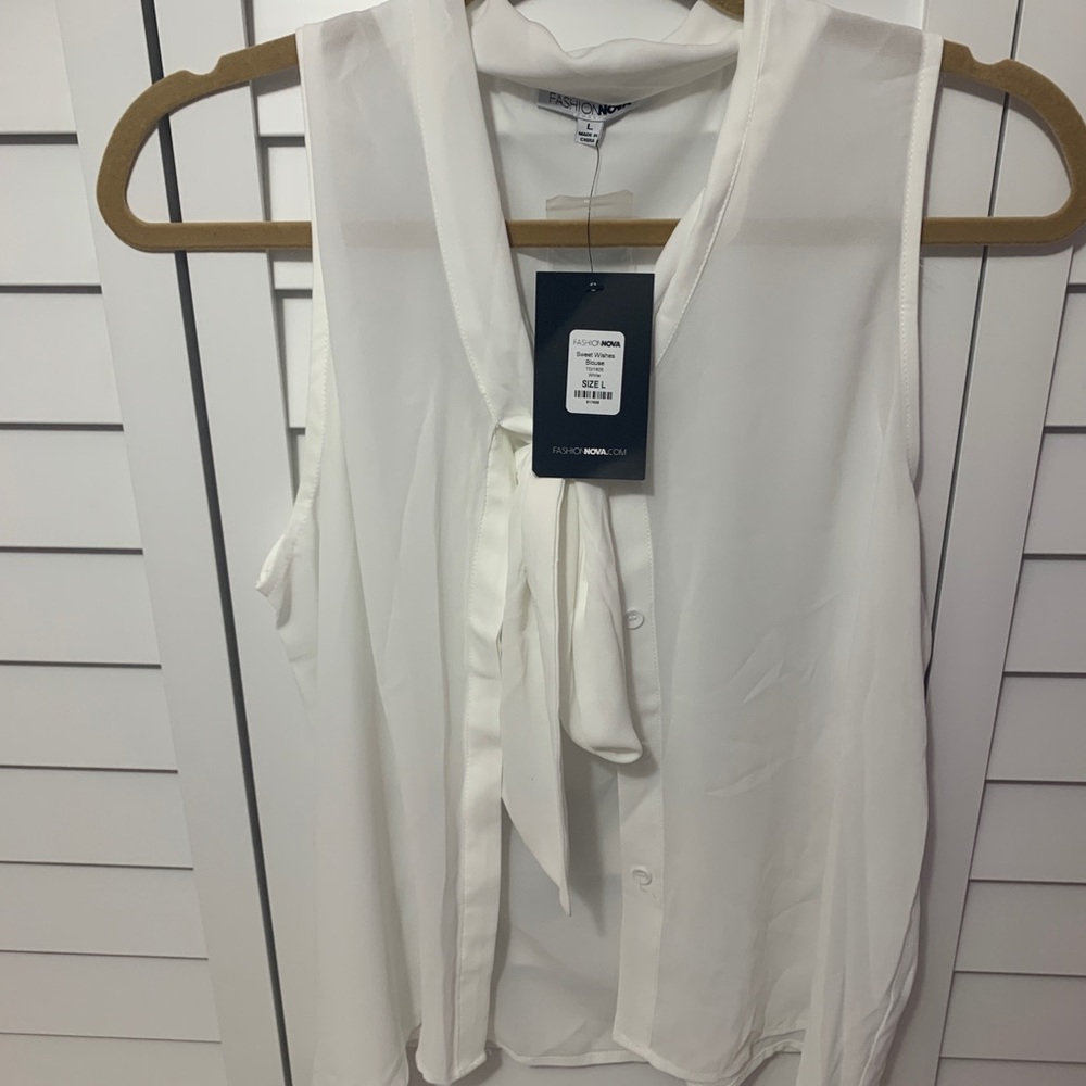 BRAND NEW Fashion Nova Blouse